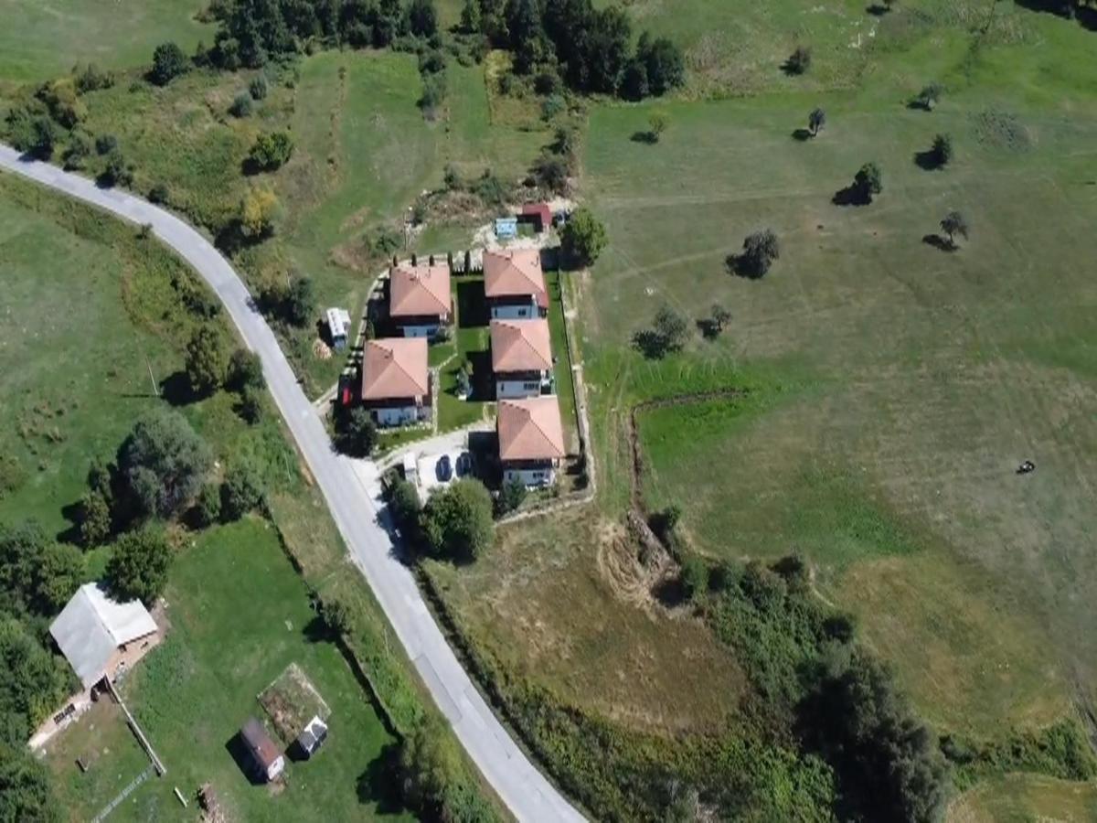 Къща За Гости "Марковски" Raduil Exterior photo