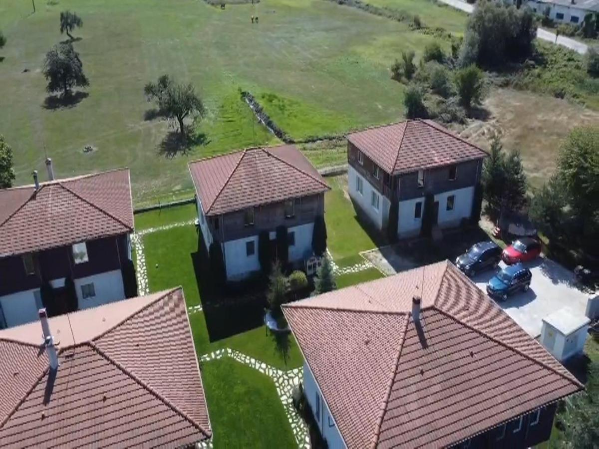 Къща За Гости "Марковски" Raduil Exterior photo